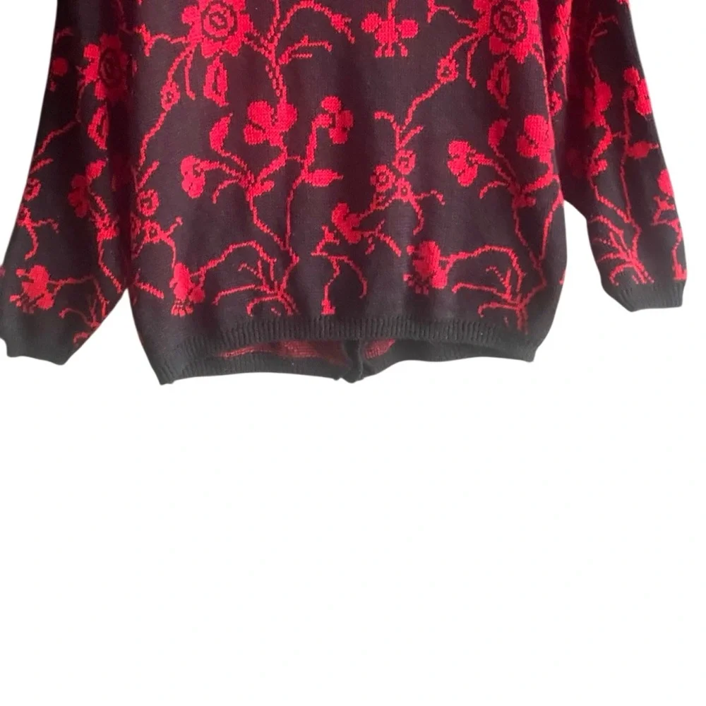 The Villager Long Sleeve Black/Red Floral Print Button Down Cardigan Sweater. Lg